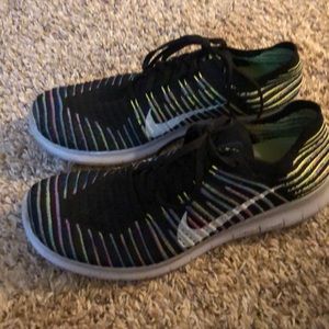 Multicolor Nike free rn flyknit